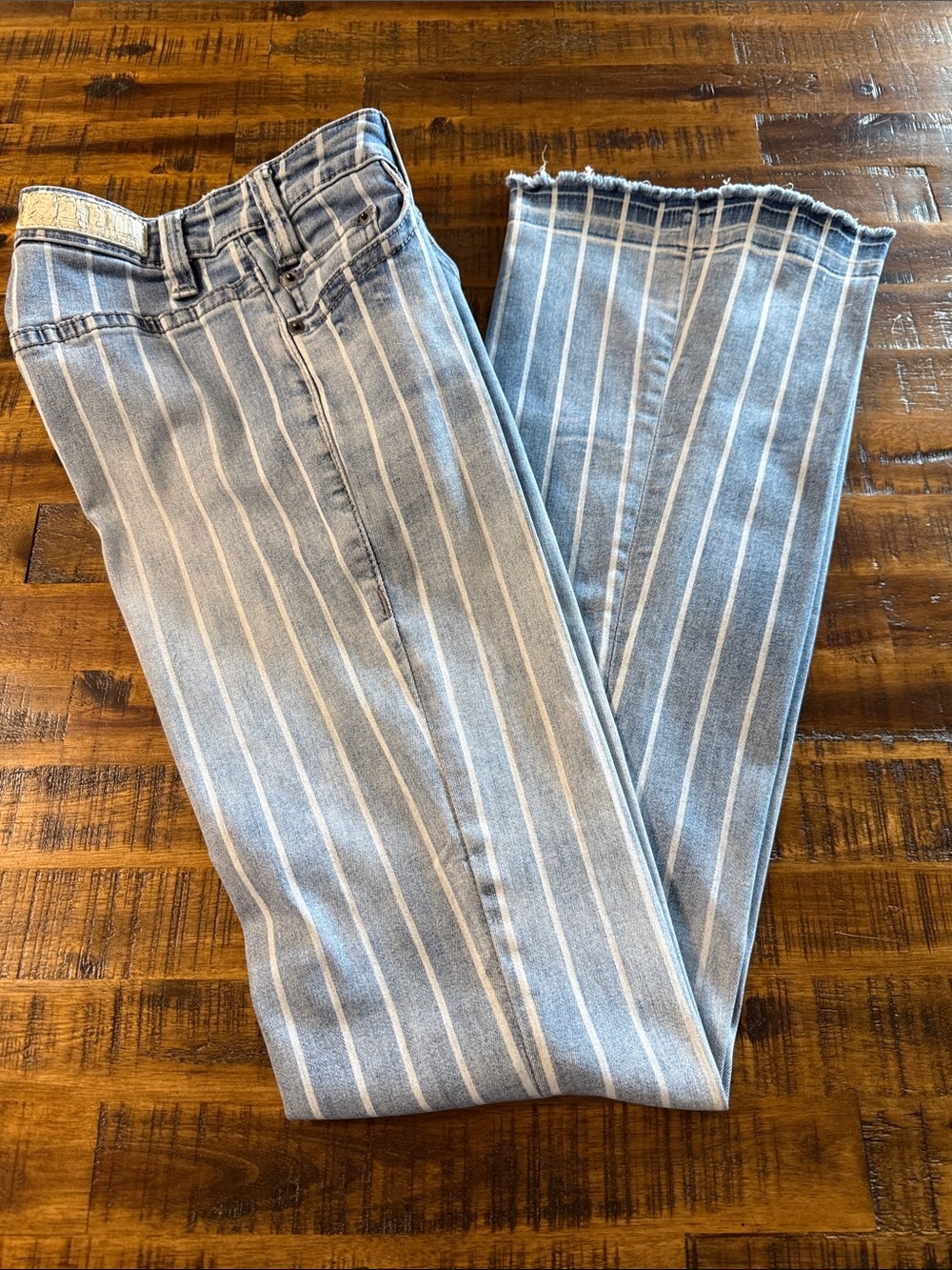 Vintage Look High-Rise Vertical Stripe Rock & Roll Denim Women’s Jeans 25 x 32